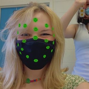 Meet your Posher, Abby